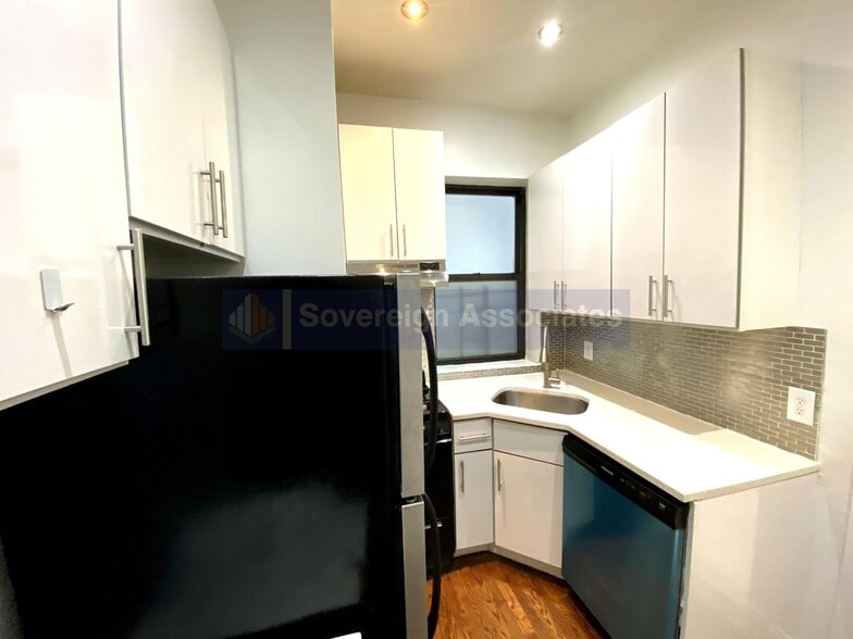 Building Photo - 523 W 135th St