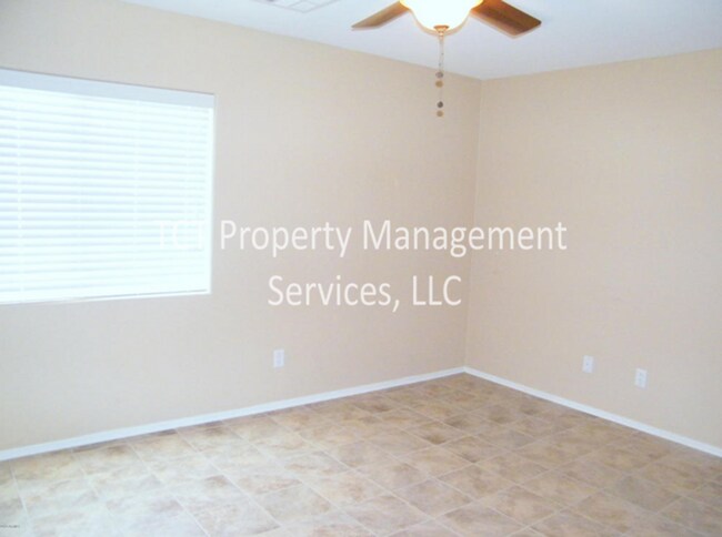 Building Photo - 3Bed/2 Bath Cul-de-sac home in Windmill Village