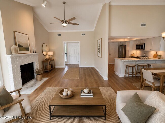 Building Photo - 7827 Fawn Brook Cir E
