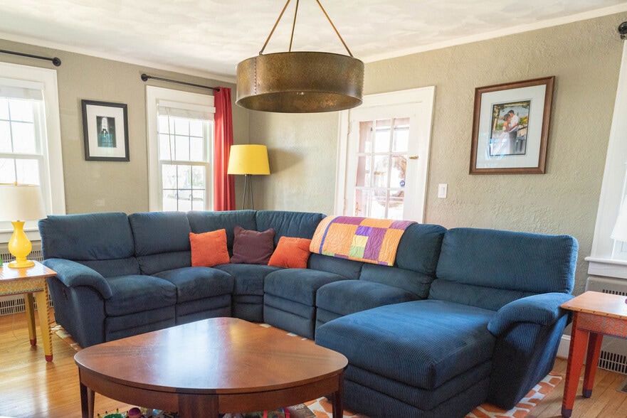 Living Room - 417 E Government Ave