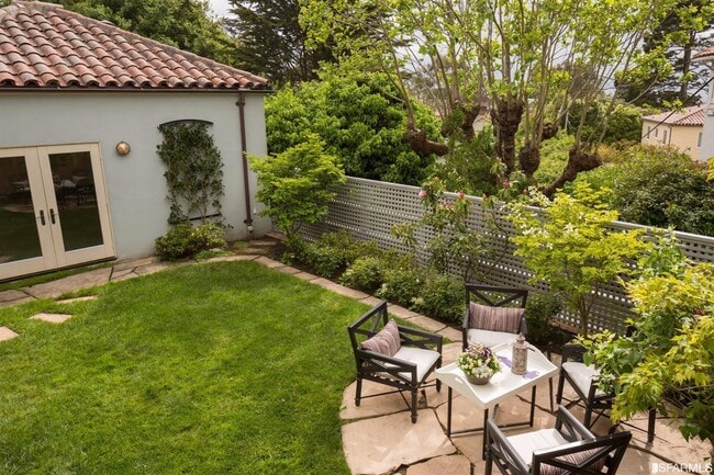 Building Photo - 30 Santa Clara Ave