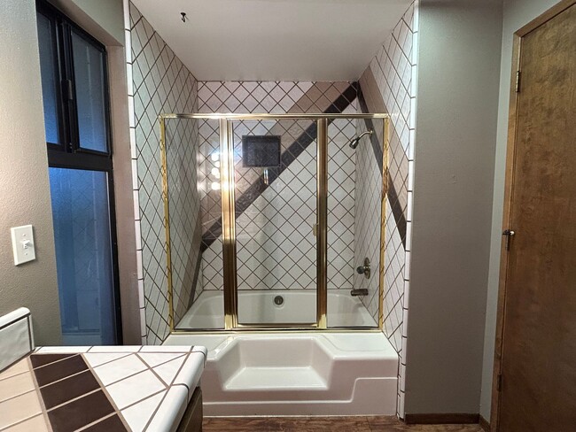 Building Photo - 6367 Woodman Dr