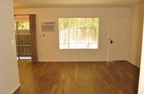 Interior Photo - 12415 Pacific Ave