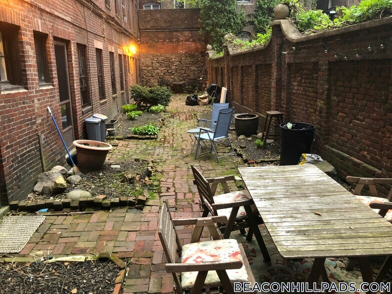 Building Photo - 3 Champney Pl