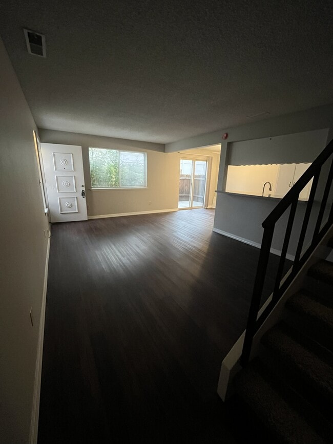 Building Photo - 701 W Pennsylvania St