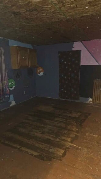 Building Photo - 222 S Broadway St