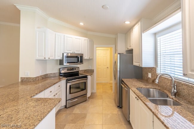 Building Photo - 7653 Rozzini Ln
