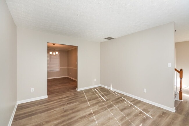 Building Photo - 5621 Winchester Pl