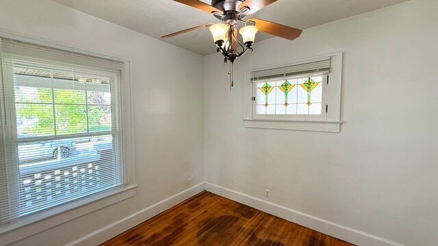 Building Photo - EAST SIDE UPDATED 3 BEDROOM CRAFTSMAN STYLE HOME AVAILABLE NOW!
