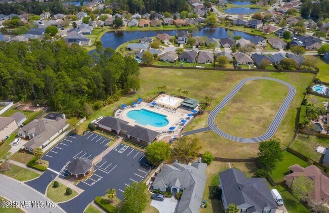 Building Photo - 4182 Victoria Lakes Dr W