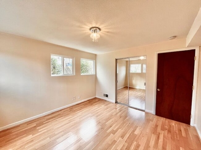 Building Photo - 8308 Whitman Dr