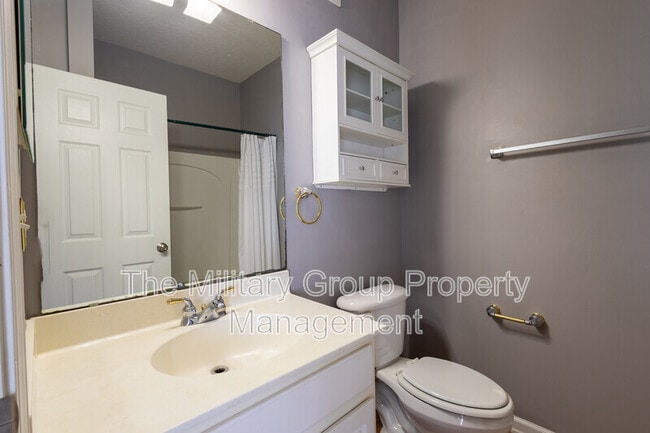 Building Photo - 9777 Summer Grove Way W