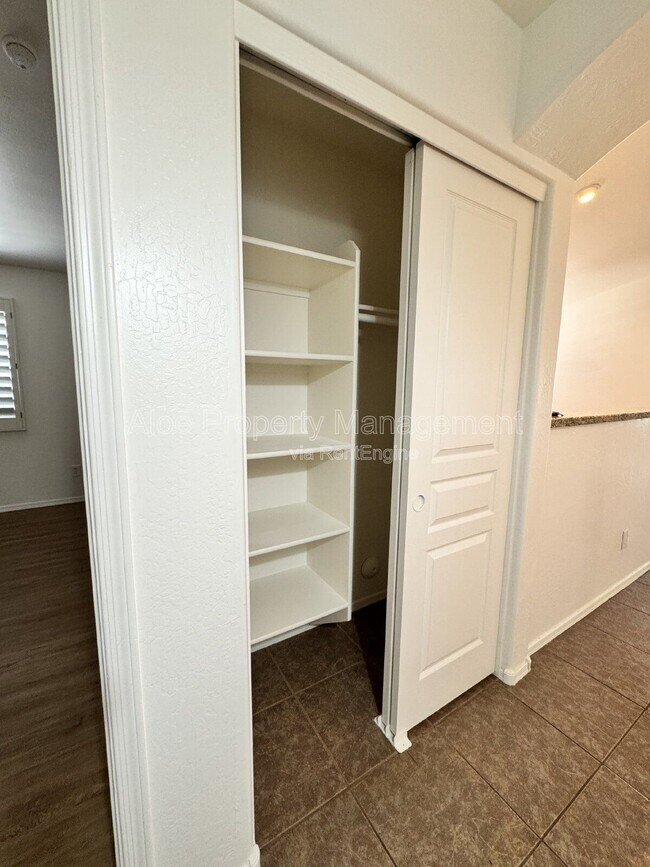 Building Photo - 45775 W Windmill Dr