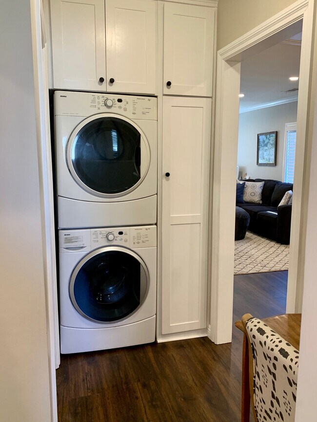 Stacked washer dryer - 900 N El Molino Ave.