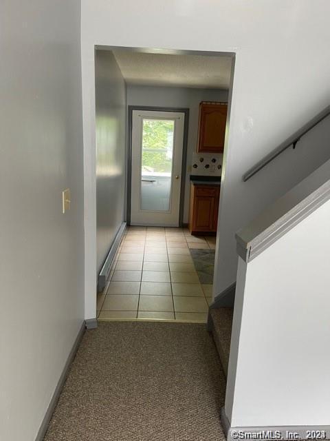 Building Photo - 66 Alder St