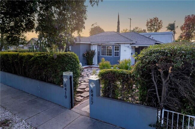 Building Photo - 6417 White Oak Ave