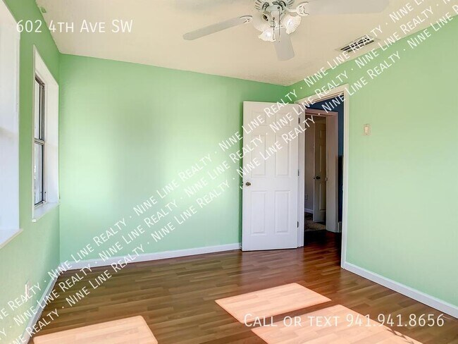 Building Photo - 602 4th Ave SW