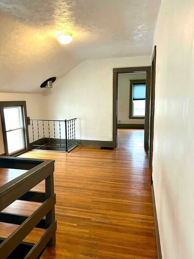 Building Photo - 3 Bedoom SIngle Family - 14620 Zip - South Ave & Elmwood Area