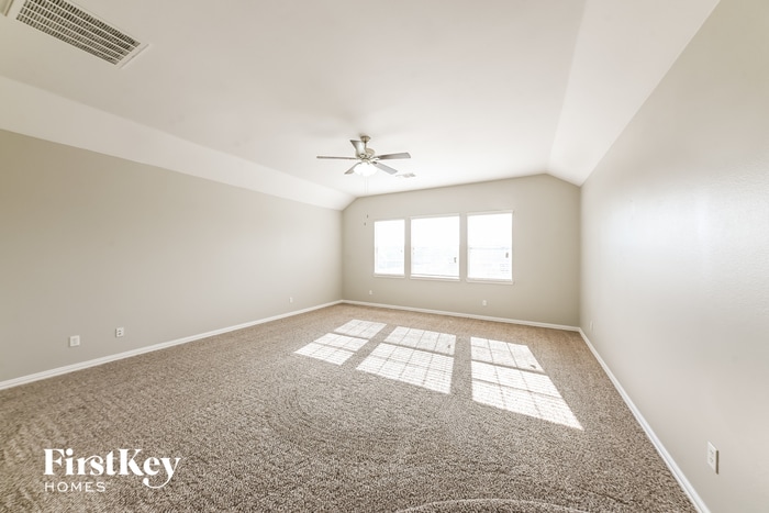 Building Photo - 3108 Silver Creek Dr