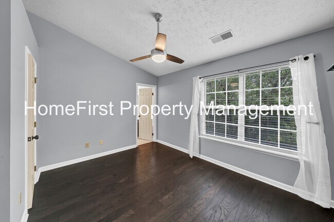 Building Photo - 420 Windfield Pl