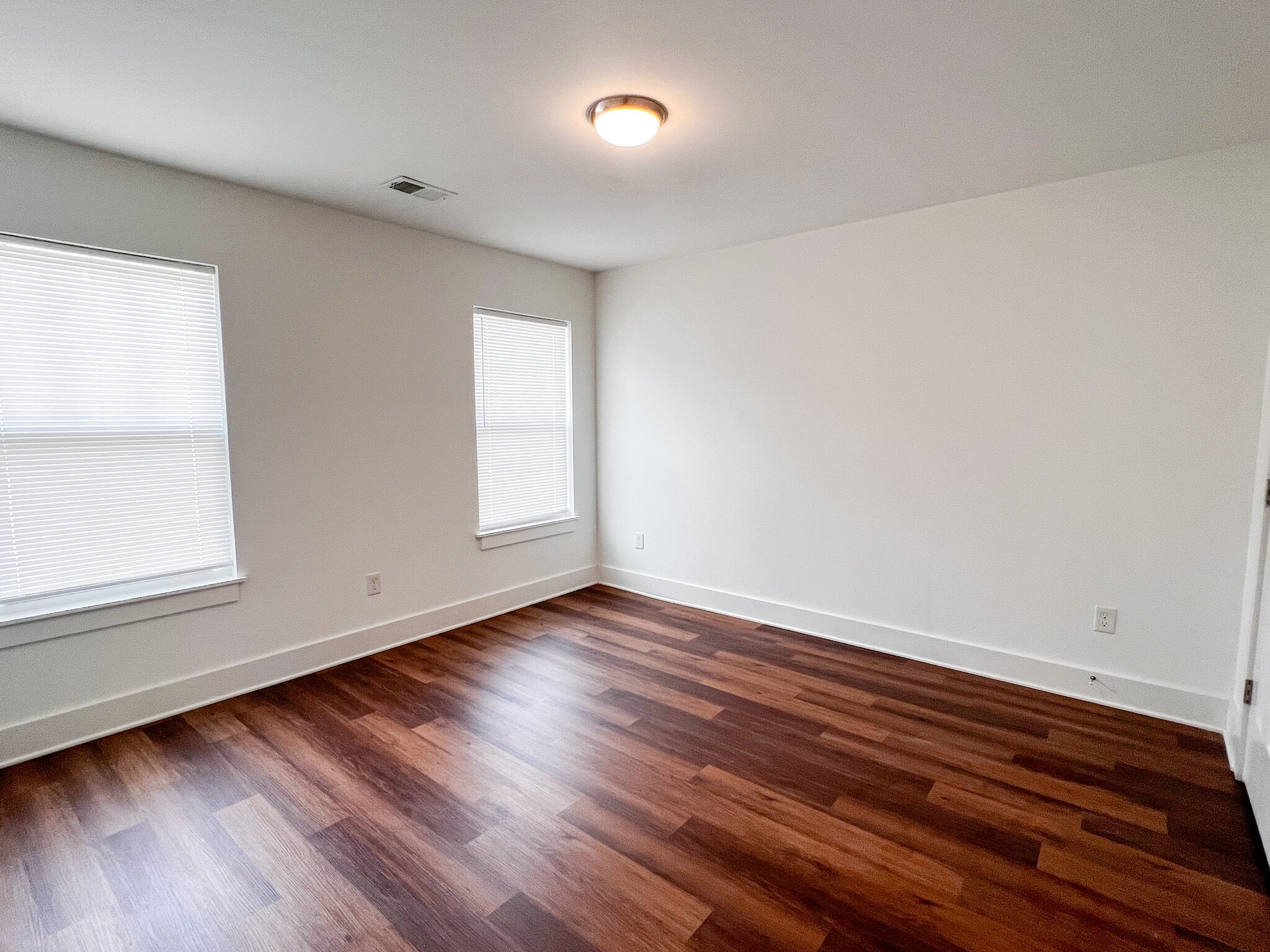 Building Photo - 608 Heavenly Pl