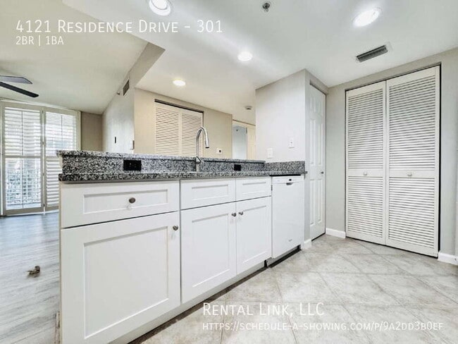 Building Photo - 4121 Residence Drive