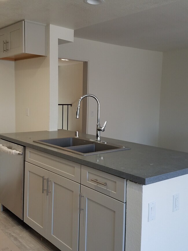 Kitchen-3 - 4541 Alla Rd
