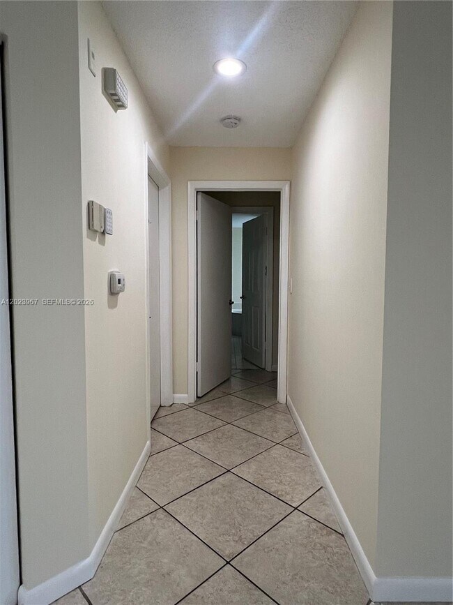 Building Photo - 16373 Malibu Dr