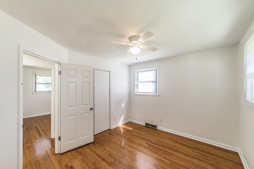 Building Photo - 2401 Stringfield Rd NW