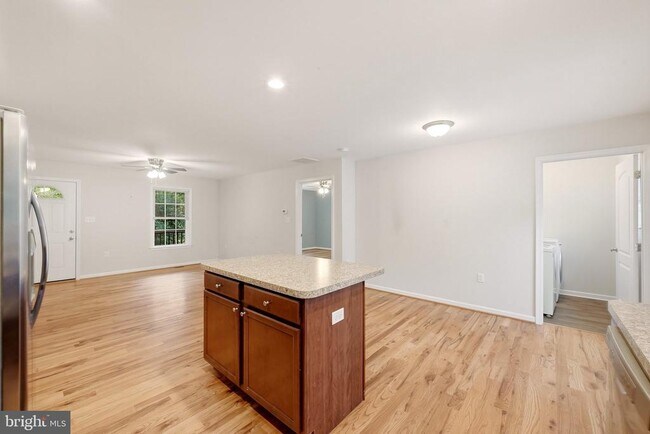 Building Photo - 101 Brier Rabbit Ct