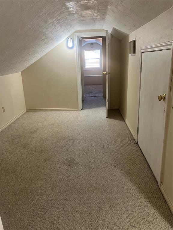 Building Photo - 412 W Nazro St