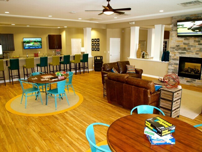 Building Photo - B3 | 2 Bed 2 Bath | 1244 sf | $1920 - $2207 | 6 to 15 month lease terms