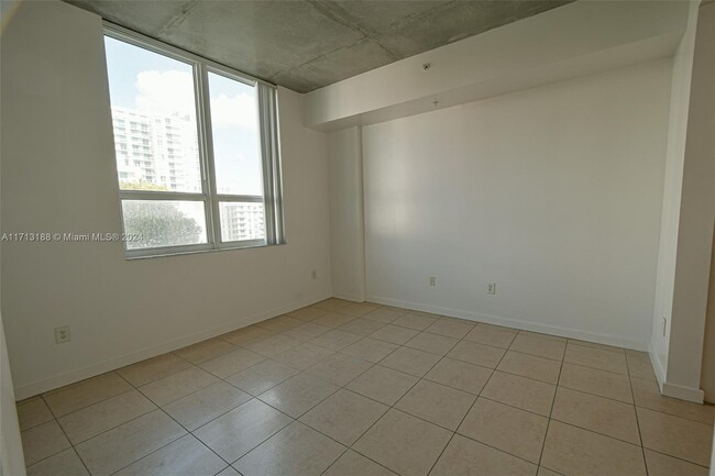 Building Photo - 2275 Biscayne Blvd Blvd