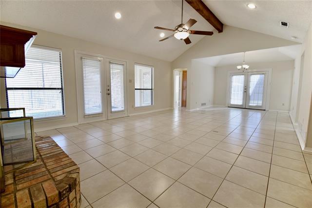 Building Photo - 6119 Kingswood Dr
