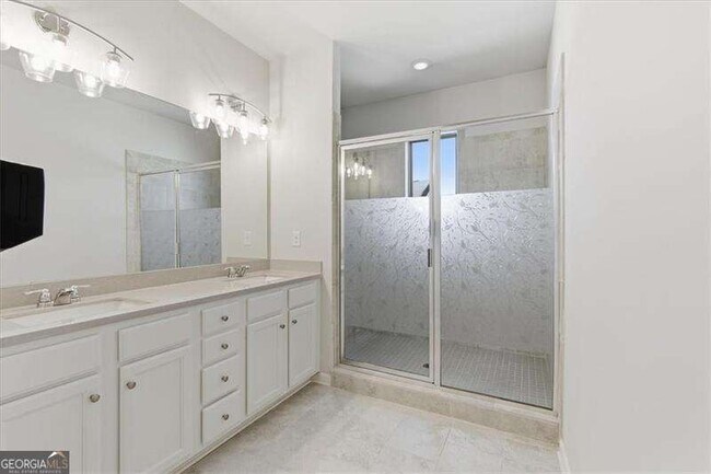 Building Photo - 2565 Cherry Birch Ln