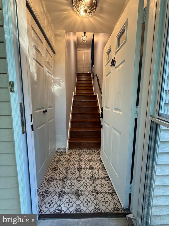 Building Photo - 46 Woodbine Ct