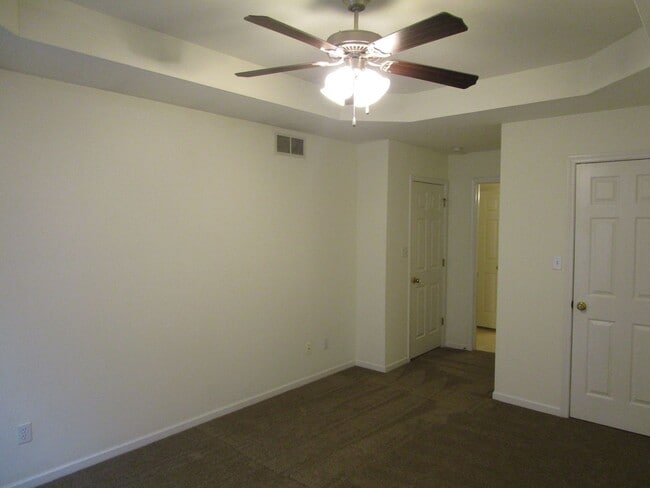 Building Photo - 5000-5002 Carrie Ridge Dr.