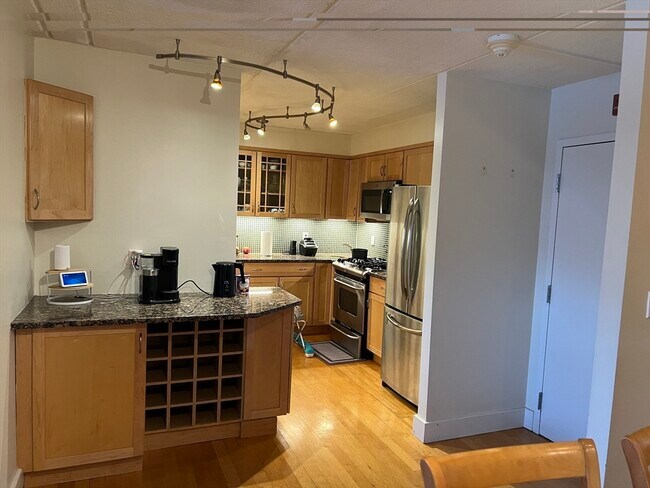 Building Photo - 1500 Worcester Rd