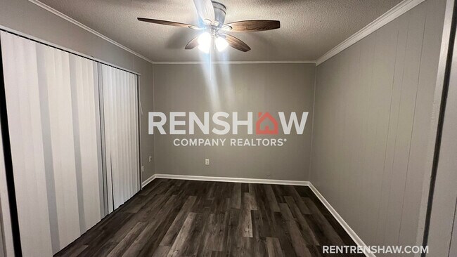 Building Photo - 2547 Courtney Dr