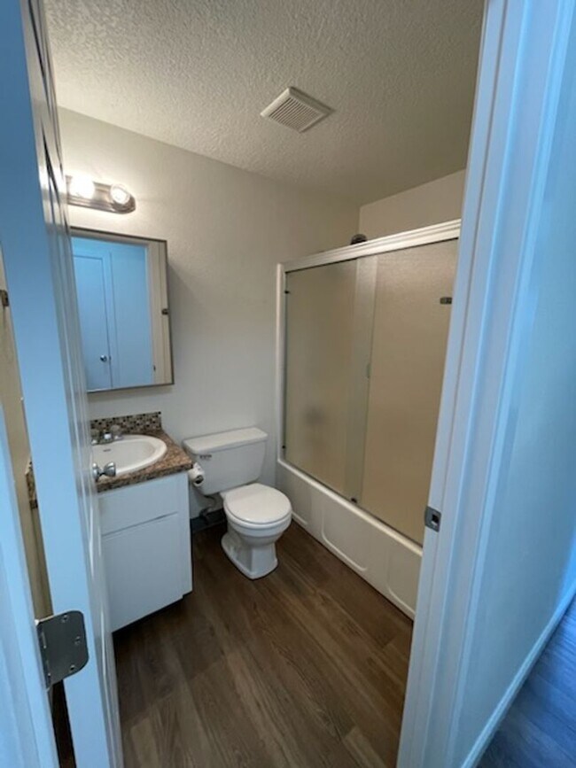 Building Photo - 17775 SW Corona Ln