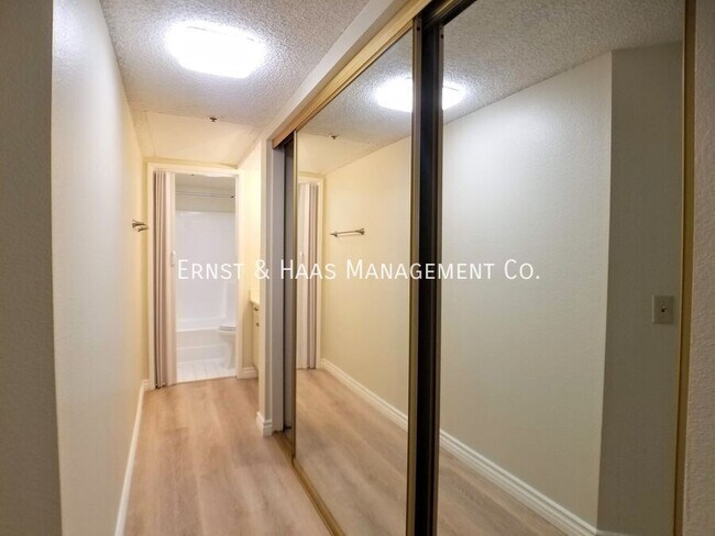 Building Photo - 35 Linden Ave