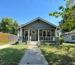 Building Photo - FOR LEASE | University of Tulsa | Availabl...