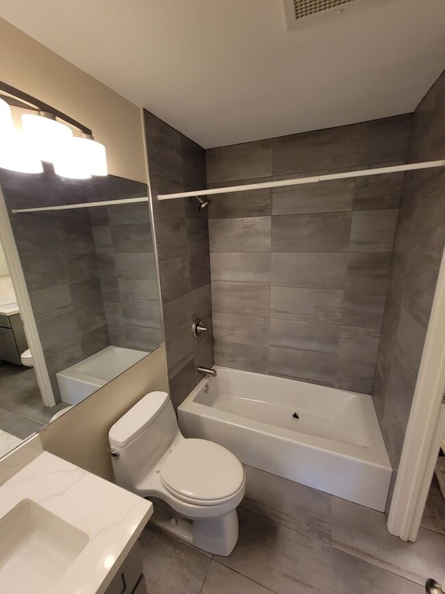 Building Photo - Available Now – Clean & Comfortable 2-Bedroom at Kihei Villages