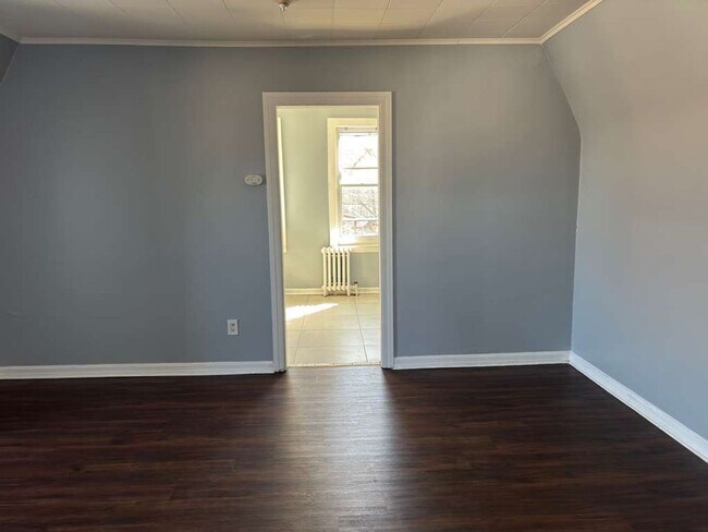 Building Photo - 146-148 Myrtle Ave