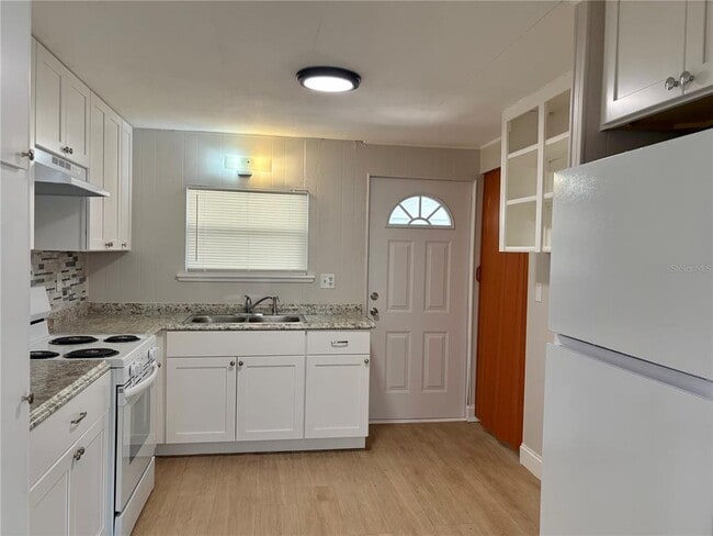 Building Photo - 3608 16th St W
