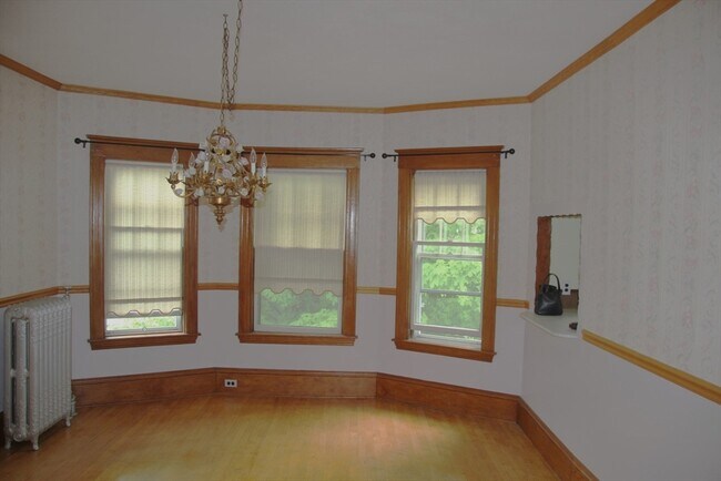 Building Photo - 14 Reed St