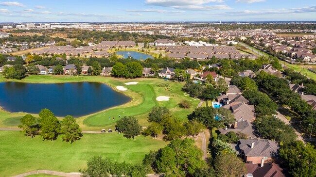 Building Photo - 1122 Wellshire Dr