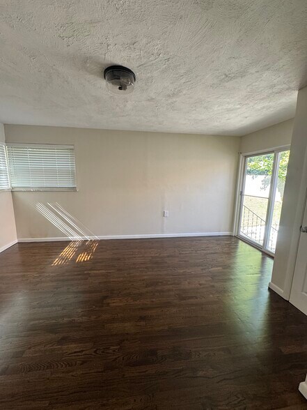 Building Photo - 4941 Kelsch Ln