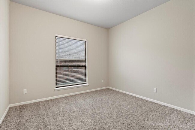 Building Photo - 244 Scenic Hills Cir