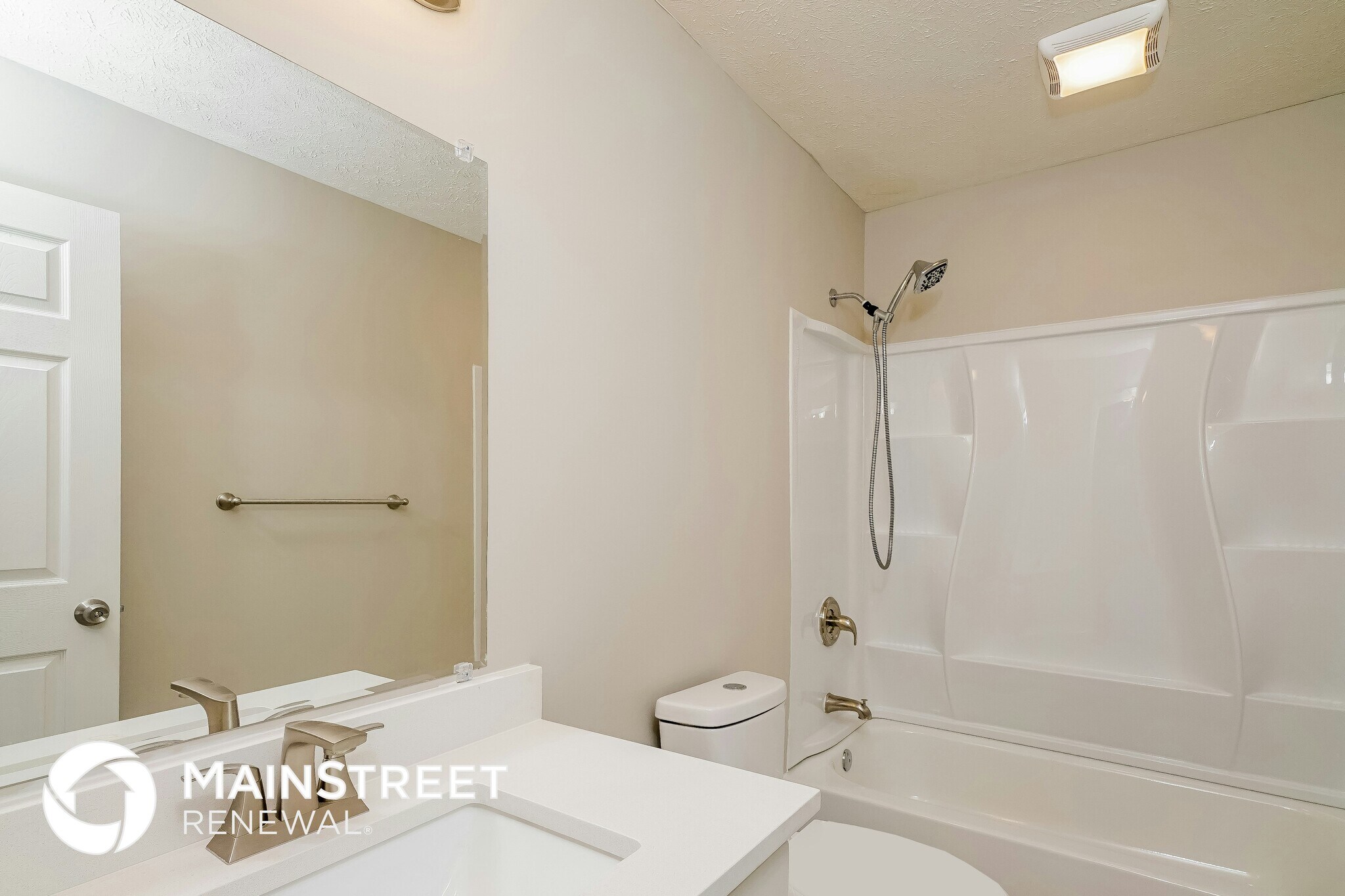 Building Photo - 6526 Bridle View Cir